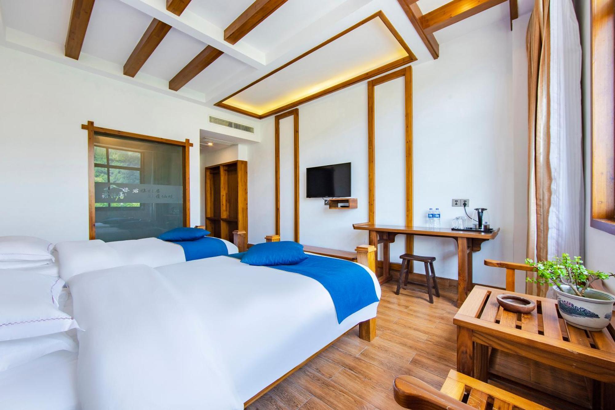 Guihua Road 106Th Hostel Csangcsiacsie Kültér fotó