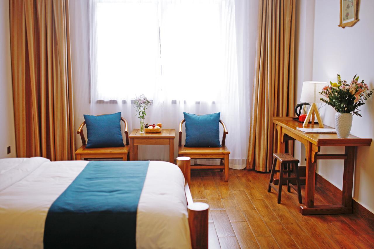 Guihua Road 106Th Hostel Csangcsiacsie Kültér fotó