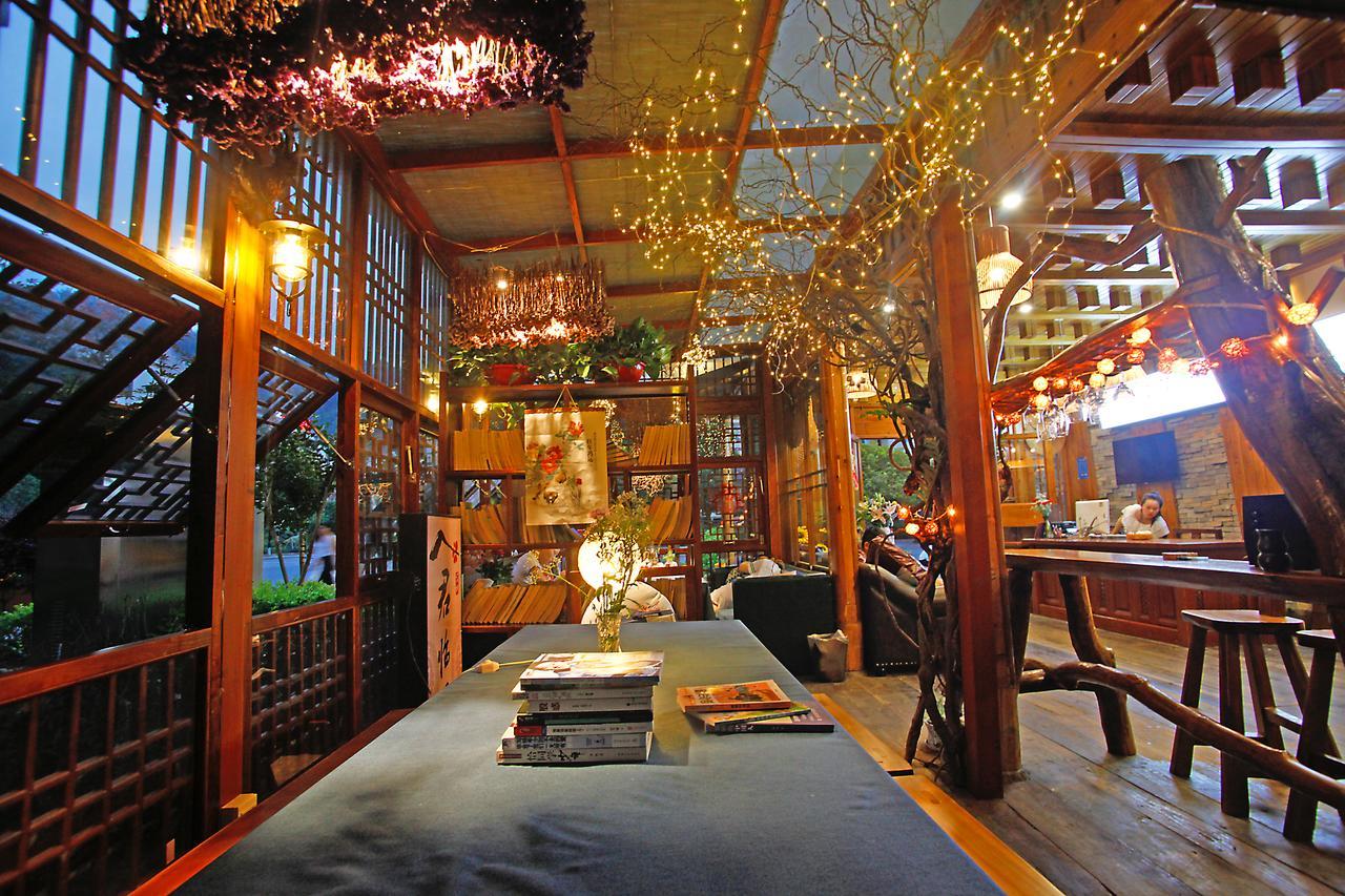 Guihua Road 106Th Hostel Csangcsiacsie Kültér fotó