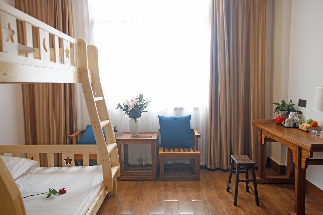 Guihua Road 106Th Hostel Csangcsiacsie Kültér fotó