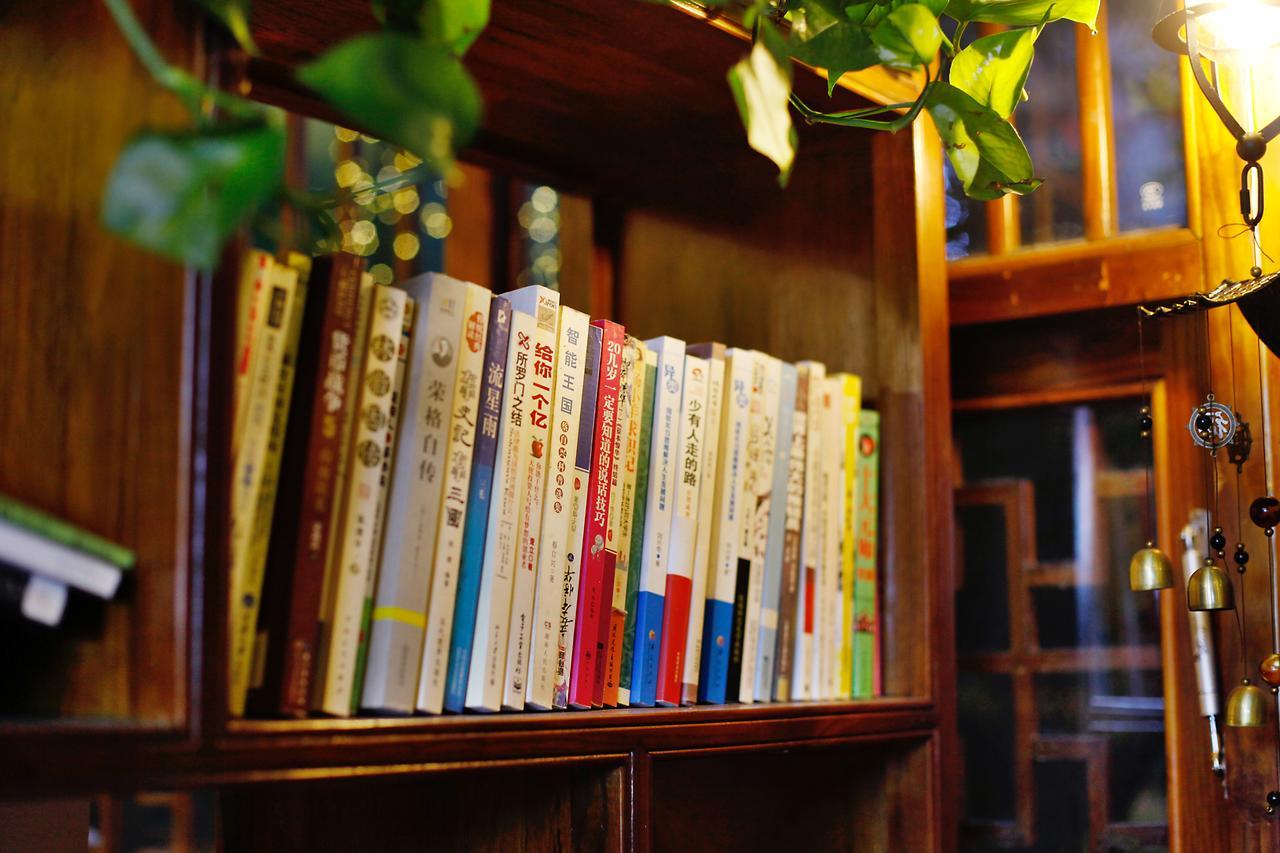 Guihua Road 106Th Hostel Csangcsiacsie Kültér fotó